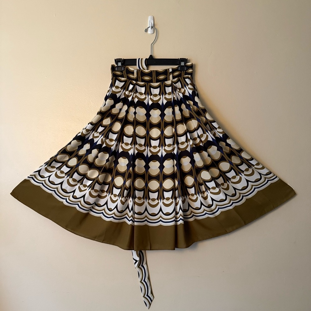 Zara A-Line Kaleidoscope Skirt w Pockets